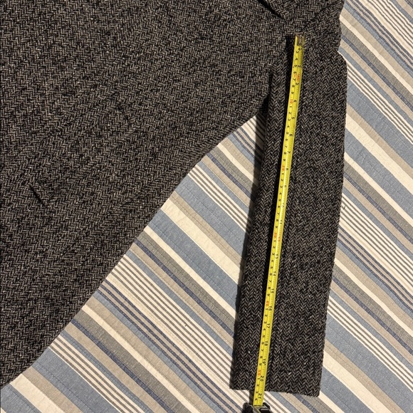 Coat - Picture 9 of 10